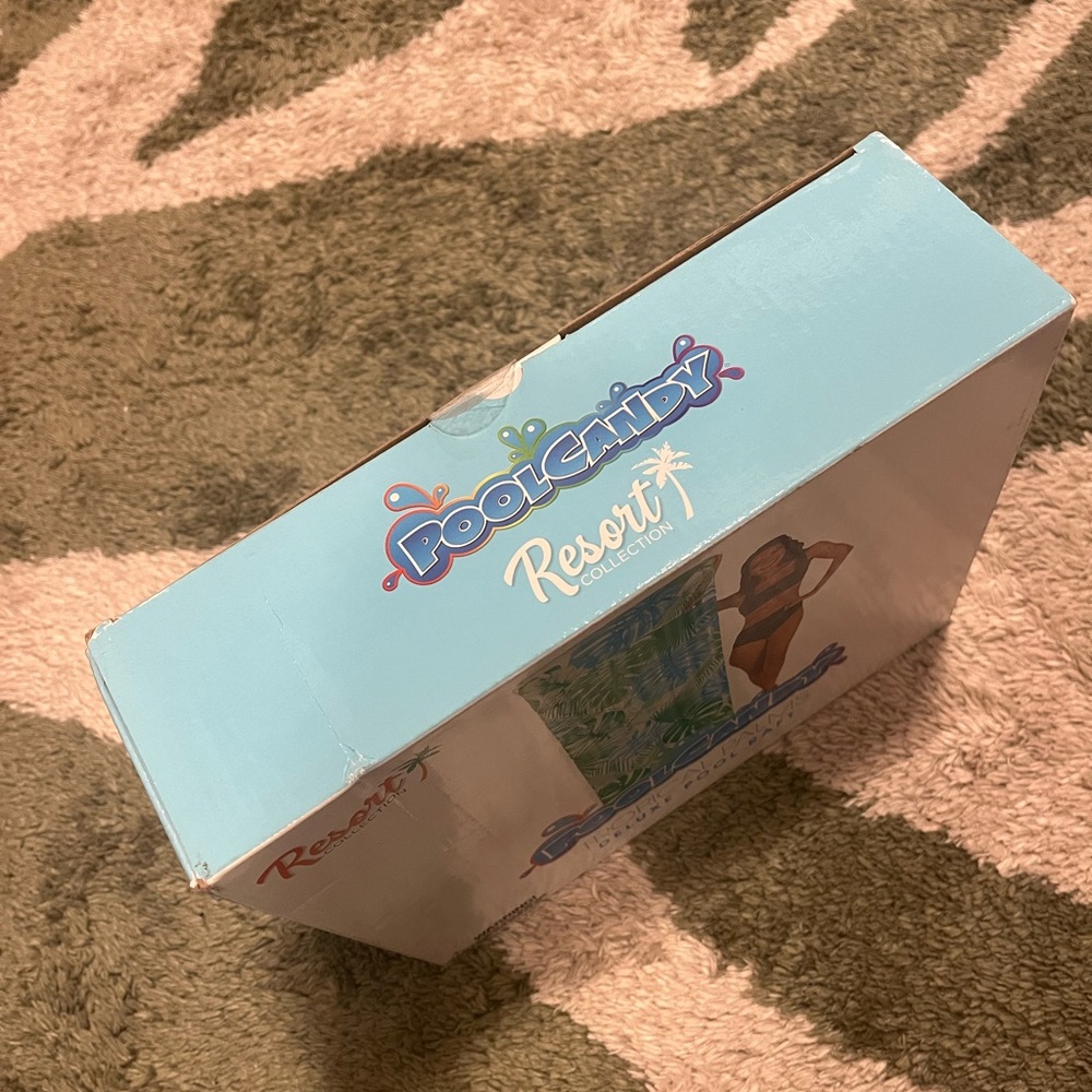 PoolCandy Resort Collection Deluxe  Pool Float Raft - Picture 4 of 6